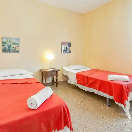 Las Americas Two Bedroom With Amazing Pool * 美洲海滩