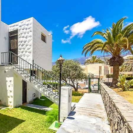 Las Americas Two Bedroom With Amazing Pool